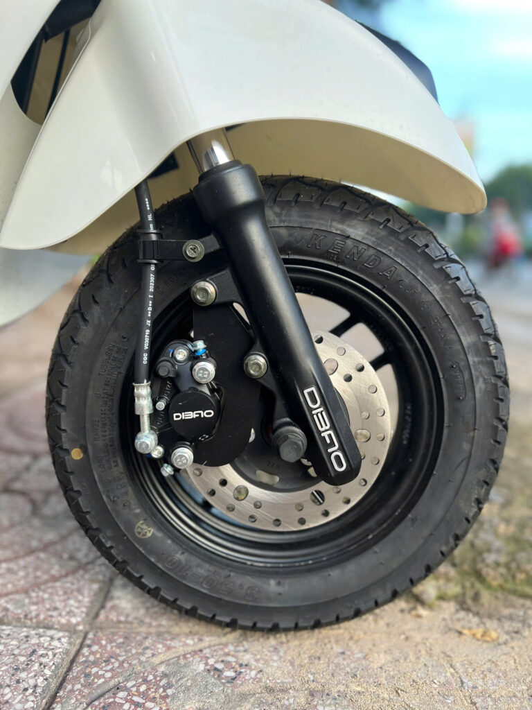 Hệ thống phanh và giảm xóc an toàn