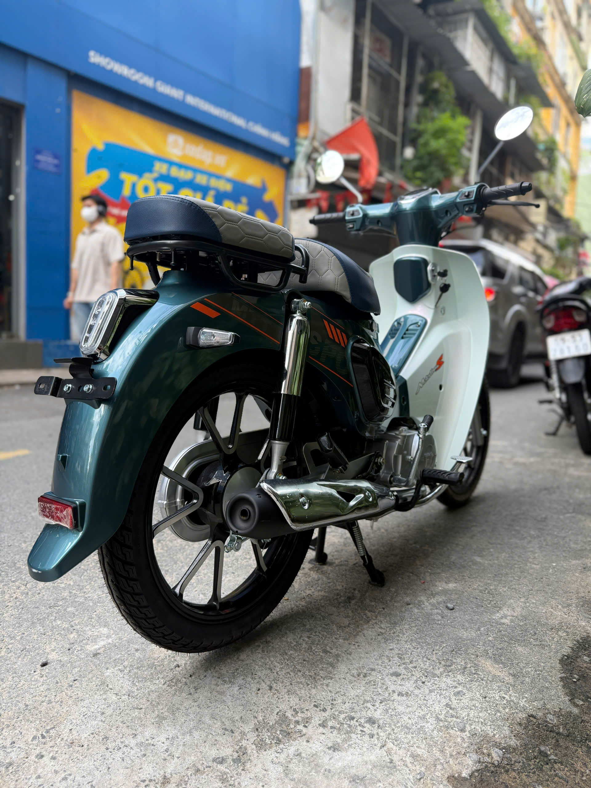 z7137051051806_d0ae7db489ec84d1f64862bd5f748b73