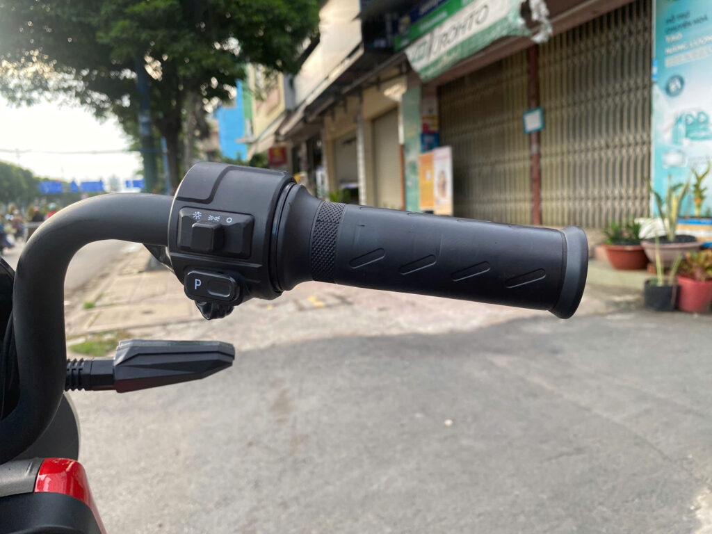 Xe đạp điện 133 Aima Orla G5 dễ khởi động, ít thao tác