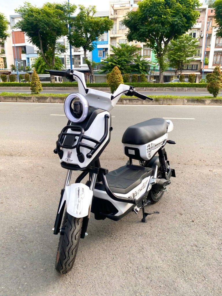 Trang bị động cơ mạnh, tăng tốc linh hoạt