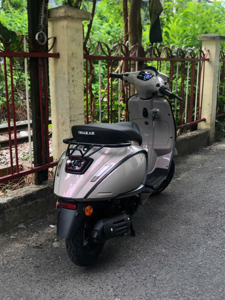 Dàn áo bền bỉ và nước sơn hiện đại