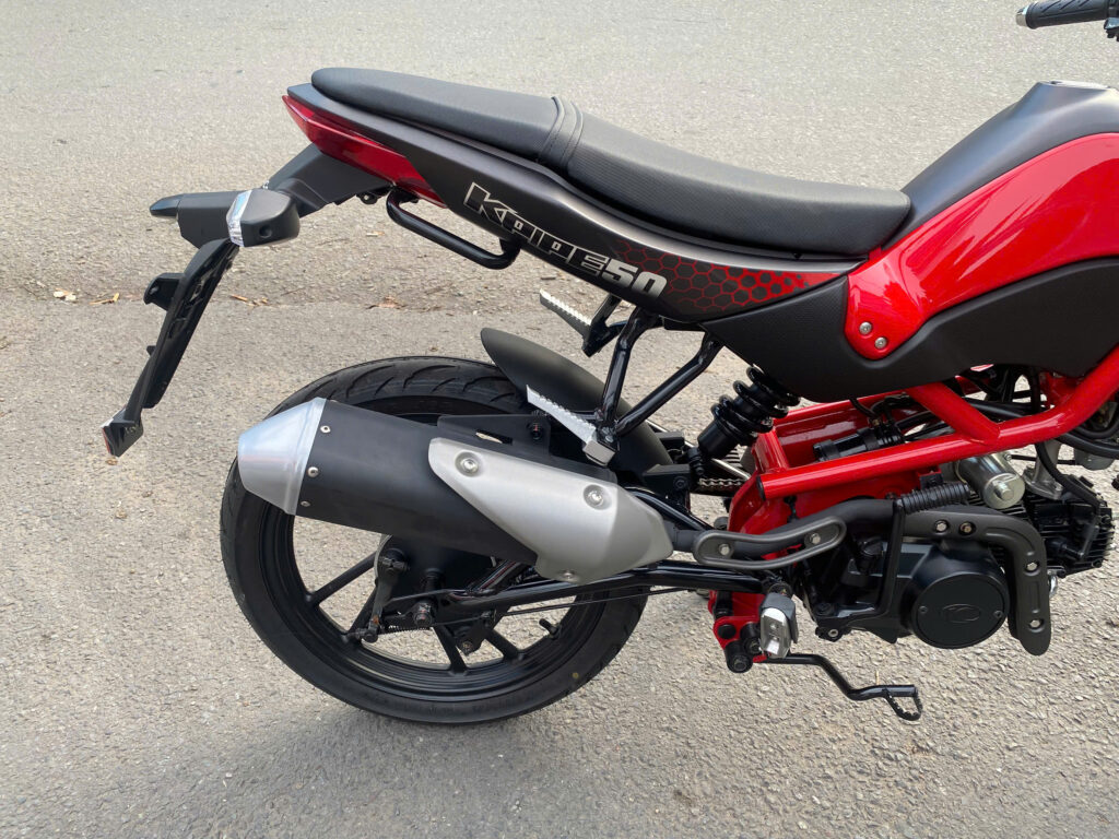 Yên xe liền khối thể thao
