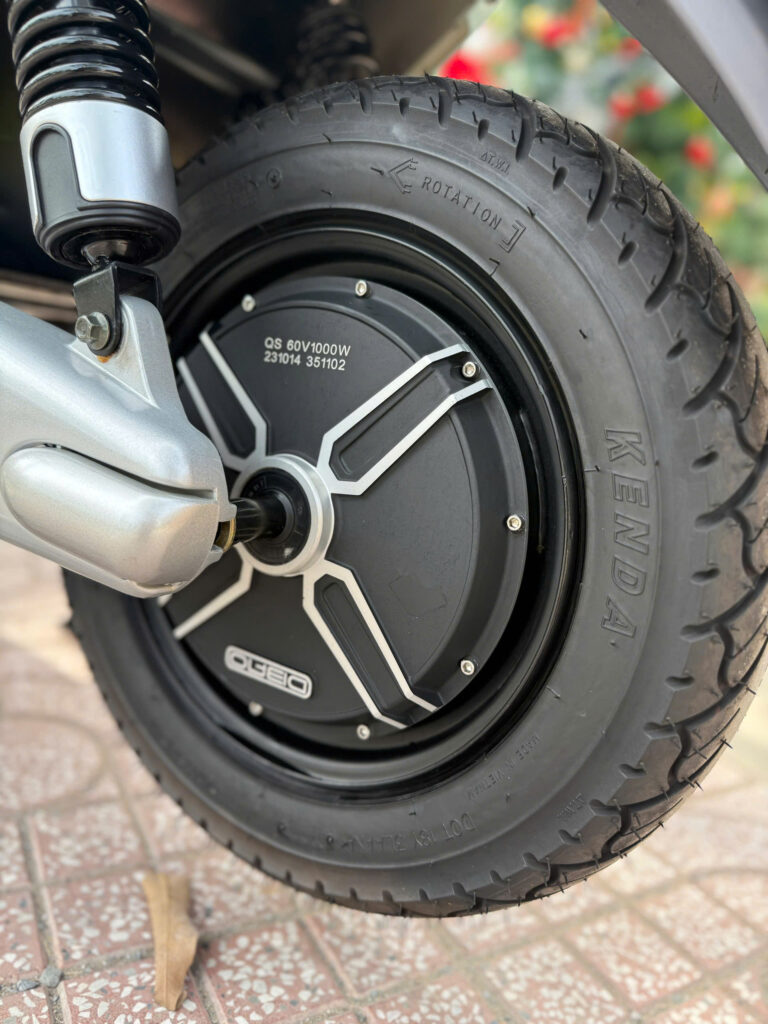 Càng sau nhôm đúc nguyên khối