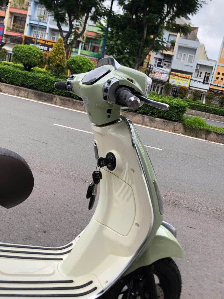 Sàn để chân rộng