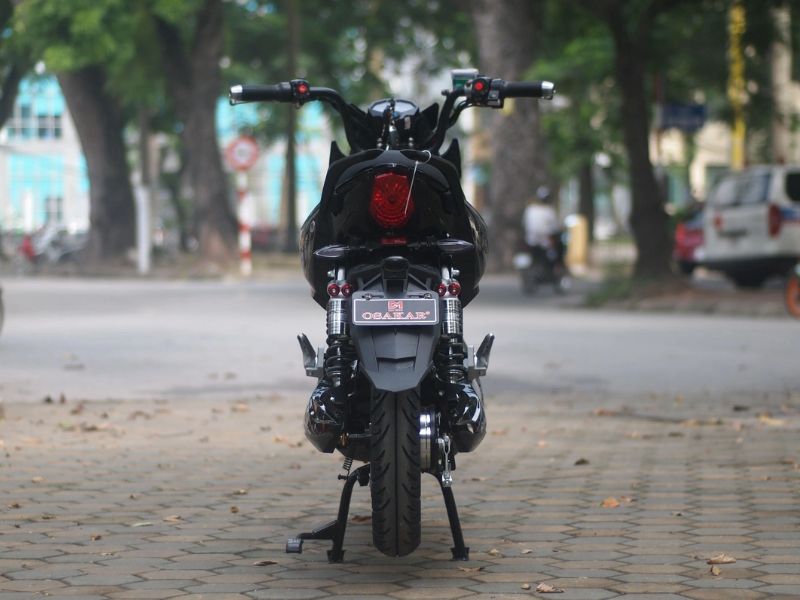 Phần đuôi xe được thiết kế theo phong cách thể thao