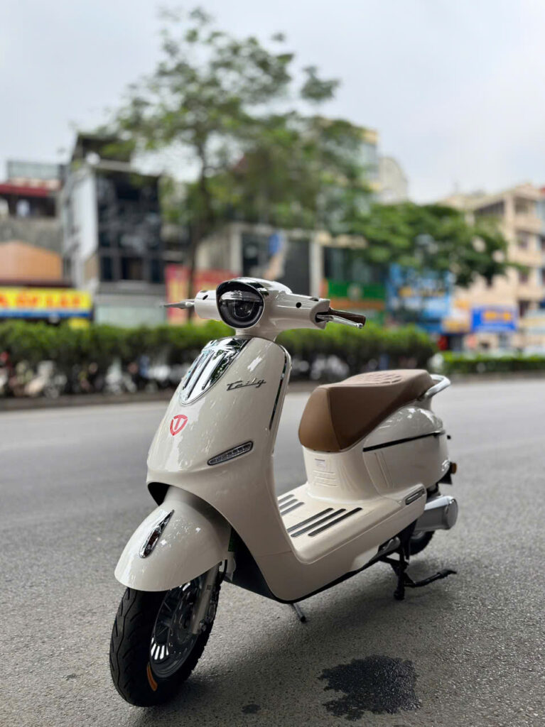 Xe Máy Điện Tailg Queen R71 - 6 Bình 23Ah 100Km/1 Lần Sạc