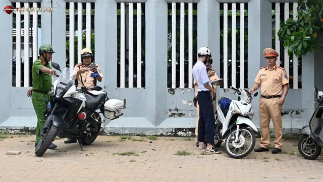 Tâm lý chủ quan của phụ huynh và học sinh