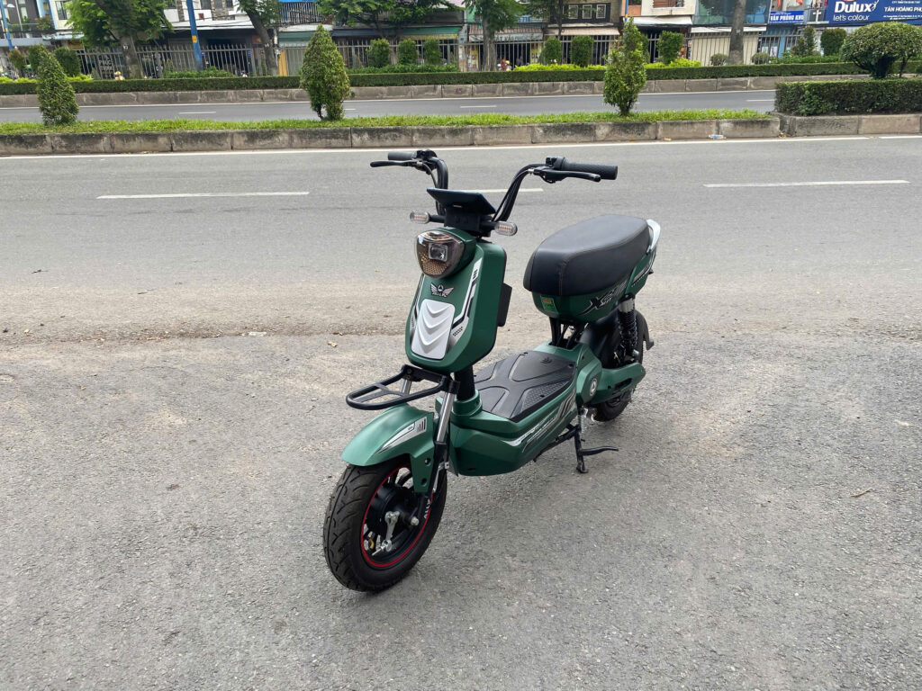 Học sinh dưới 16 tuổi được phép điều khiển phương tiện nào?