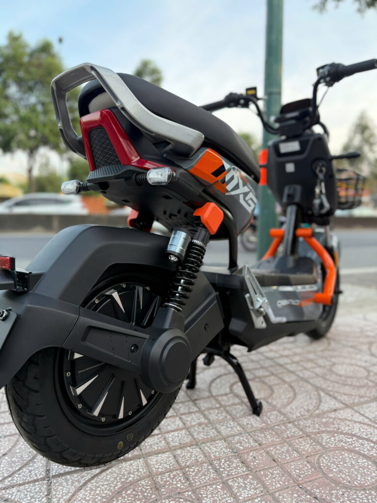 Lắp phuộc xe xăng cho xe điện có được hay không?