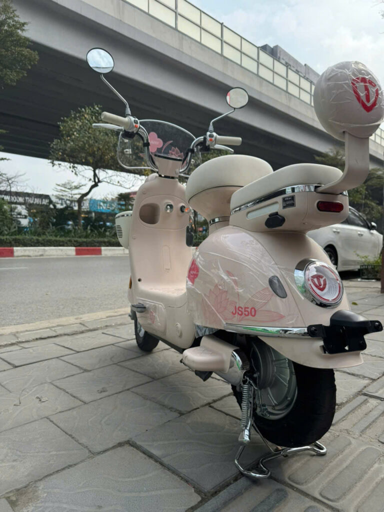 z7449487142152_ebca0534e960a1893f542d8846a14d03-768x1024.jpg